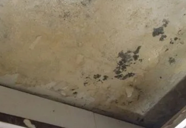 唐河阳台漏水维修公司分享下唐河卫生间渗水维修需要注意哪些问题。